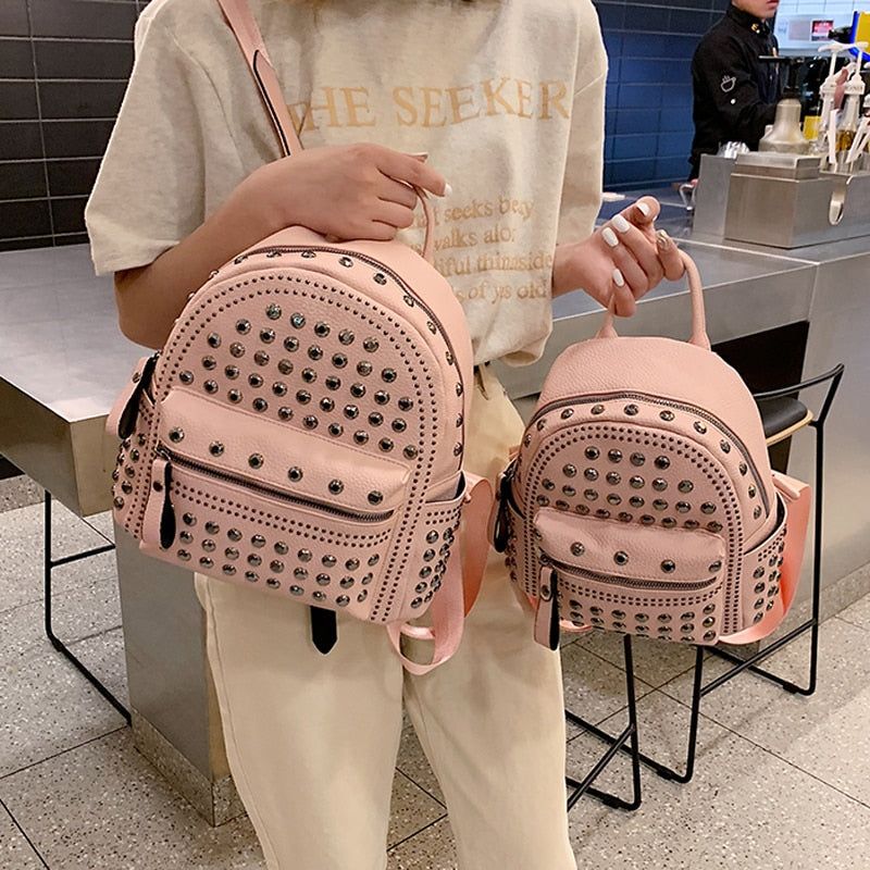 sac à dos fashion femme clouté