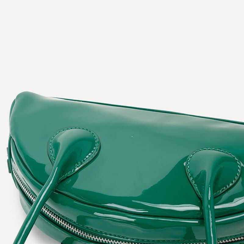 sac a main en simili cuir verni