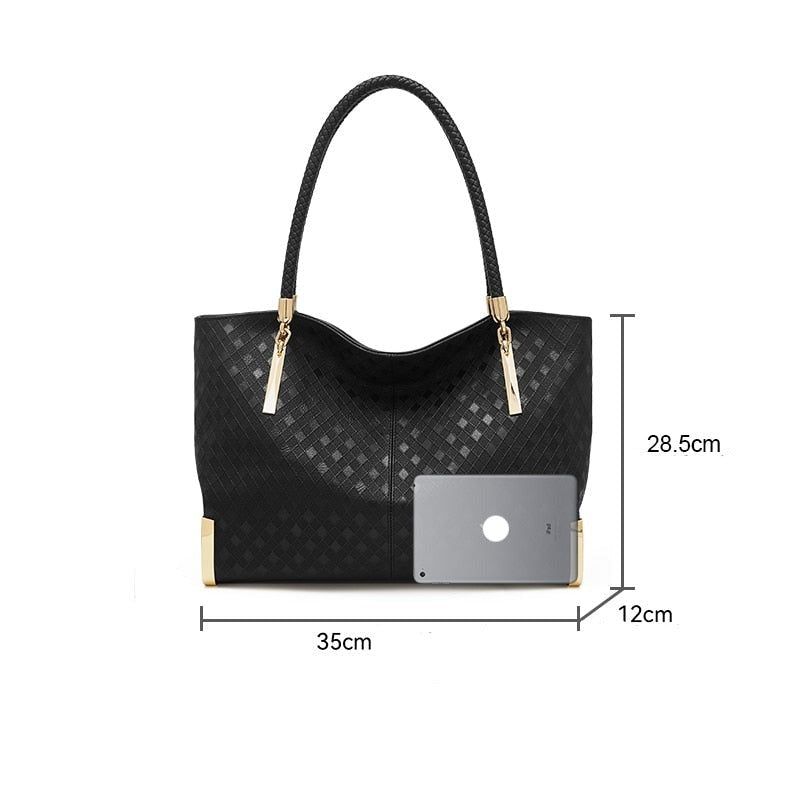 sac a main noir élégant femme