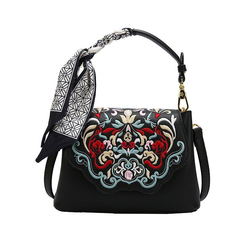 sac noir pour femme motifs floraux